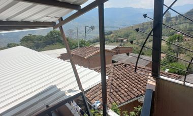 Te vendo esta belleza de  finca con todos los juguetes 