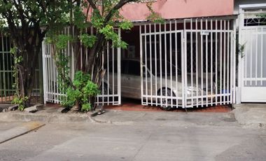 CASA EN EL ALTICO