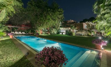 CASA EN VENTA EN SAN ISIDRO CON GRAN JARDIN