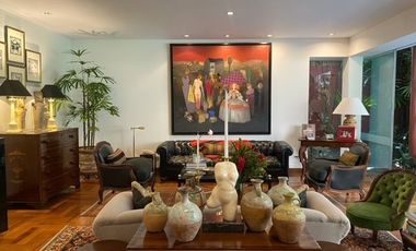 CASA EN VENTA EN SAN ISIDRO CON GRAN JARDIN