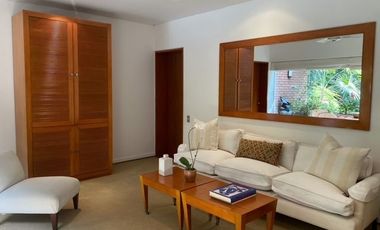 CASA EN VENTA EN SAN ISIDRO CON GRAN JARDIN