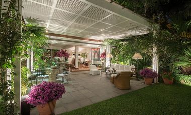 CASA EN VENTA EN SAN ISIDRO CON GRAN JARDIN