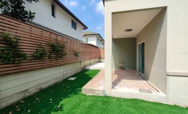 Quick sale!!! 2-story detached house, Baan Kritsana Rama 5 - Kanchanaphisek, next to the main road, 4 bedrooms, 3 bathrooms, the house is at the edge,