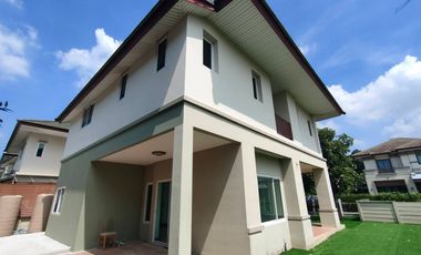 Quick sale!!! 2-story detached house, Baan Kritsana Rama 5 - Kanchanaphisek, next to the main road, 4 bedrooms, 3 bathrooms, the house is at the edge,