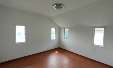 Quick sale!!! 2-story detached house, Baan Kritsana Rama 5 - Kanchanaphisek, next to the main road, 4 bedrooms, 3 bathrooms, the house is at the edge,