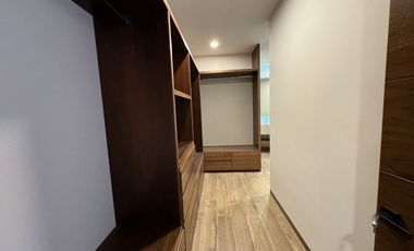 CASA EN VENTA ATRAS DE COTSCO