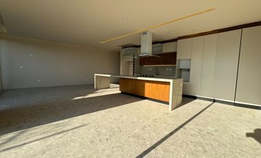 CASA EN VENTA ATRAS DE COTSCO