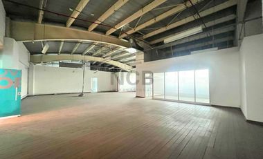 OFICINA EN ARRIENDO CENTRO COMERCIAL MALLPLAZA BOGOTA