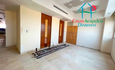 Oportunidad por Otis. Departamento de playa con vista frontal al mar