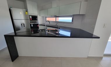 Departamento en venta primera línea al Mar, sector playa Murciélago, Cerca al Mall del Pacífico  Manta Ecuador