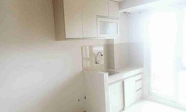 Jual / Sewa tahunan 2 Kamar tidur apartemen eksklusif di Oak Tower sebelah RS Mediros