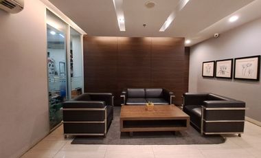 Jual / Sewa tahunan 2 Kamar tidur apartemen eksklusif di Oak Tower sebelah RS Mediros
