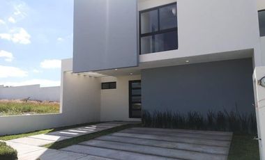 Casa en venta con calentador solar en Zakia, Querétaro