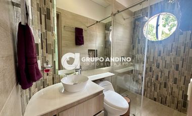 Se Vende Casa en el Condominio Linares del Lago – Bucaramanga.