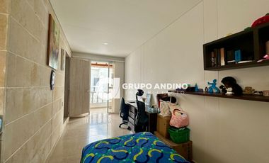 Se Vende Casa en el Condominio Linares del Lago – Bucaramanga.