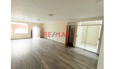 Alquilo Departamento En Primer Piso Frente A Parque - Vista Alegre