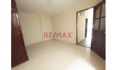 Alquilo Departamento En Primer Piso Frente A Parque - Vista Alegre