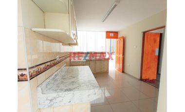 Alquilo Departamento En Primer Piso Frente A Parque - Vista Alegre