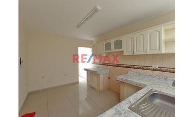 Alquilo Departamento En Primer Piso Frente A Parque - Vista Alegre