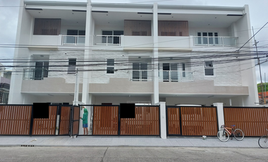 Town House For Sale In Pilar Village Las Pinas