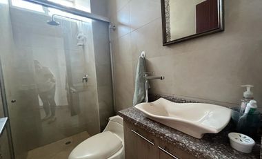 edificio rentero de venta en manta zona norte
