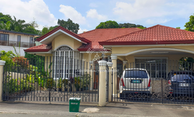 House with huge garden area at the back, for sale Blue Ridge B, Quezon City