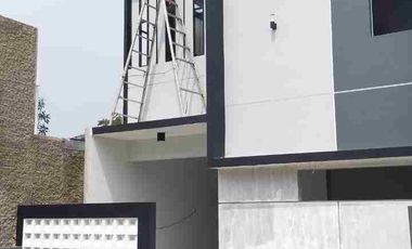 Rumah dijual dekat Pemkot cimahi di cluster cihanjuang Bandung, 5 unit lagi