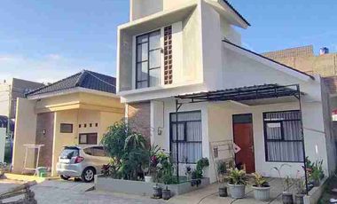 Rumah dijual dekat Pemkot cimahi di cluster cihanjuang Bandung, 5 unit lagi