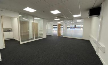 Office Space for Lease  1,000sqm in Emilio Aguinaldo Highway, Bacoor, Cavite