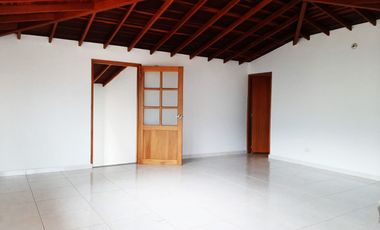 PR13078 Arriendo de casa en el sector La Mina