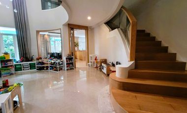 บ้านเดี่ยวสุดหรู ในราคาสุดคุ้ม!! ขาย! บ้านเดี่ยวหลังมุม ใกล้ส่วนกลาง หมู่บ้าน นาราสิริ สาทร-วงแหวนฯ สภาพดี สวย น่าอยู่ มีความเป็นส่วนตัว โครงการติดถนน