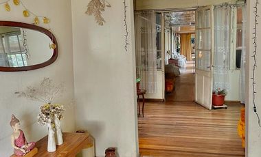 Se vende casona en Molina, ideal para uso comercial
