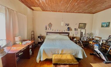 Se vende casona en Molina, ideal para uso comercial