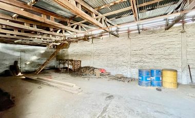 Se vende casona en Molina, ideal para uso comercial