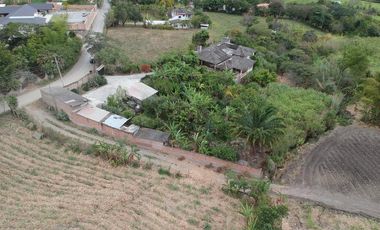 HERMOSA QUINTA VACACIONAL EN MALACATOS