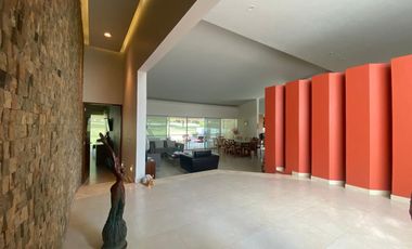 CASA EN VENTA EN FRACCIONAMIENTO LOMAS DE COCOYOC MORELOS