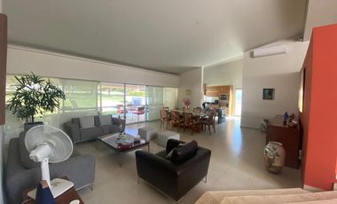 CASA EN VENTA EN FRACCIONAMIENTO LOMAS DE COCOYOC MORELOS