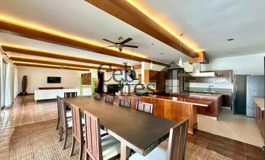 4 Bedroom House with Pool For Rent in North Town Homes