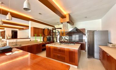 4 Bedroom House with Pool For Rent in North Town Homes