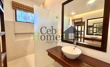 4 Bedroom House with Pool For Rent in North Town Homes