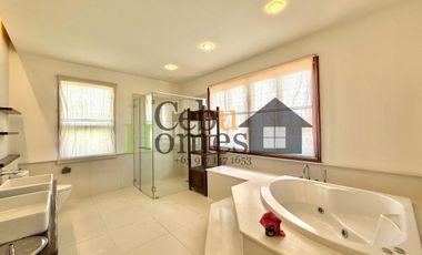 4 Bedroom House with Pool For Rent in North Town Homes