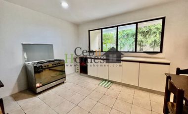 4 Bedroom House with Pool For Rent in North Town Homes