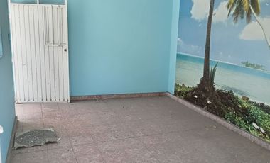 Casa en VENTA sobre Av. Revolución, frente al Colegio Anáhuac, Guadalajara, Jalisco