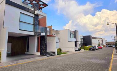 CASA EN VENTA EN METEPEC