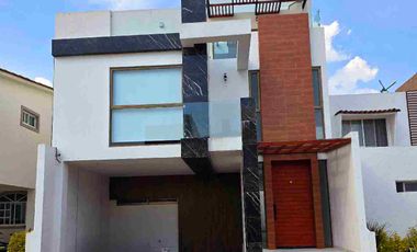 CASA EN VENTA EN METEPEC