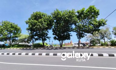 OVERKONTRAK TANAH PROF IDA BAGUS MANTRA KETEWEL SUKAWATI GIANYAR, BALI