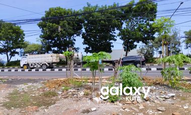 OVERKONTRAK TANAH PROF IDA BAGUS MANTRA KETEWEL SUKAWATI GIANYAR, BALI