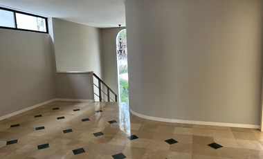 VENDO HERMOSA CASA EN LOS PARQUES