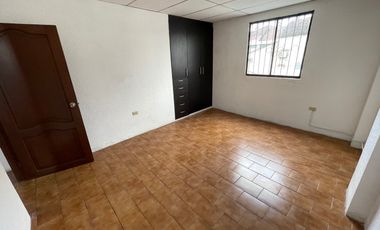 Alquiler de departamento de 4 dormitorios en Kennedy norte