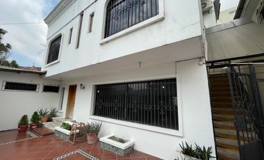 Alquiler de departamento de 4 dormitorios en Kennedy norte